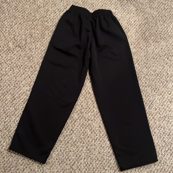 Under Armor Sweatpants - Picture 2 of 2